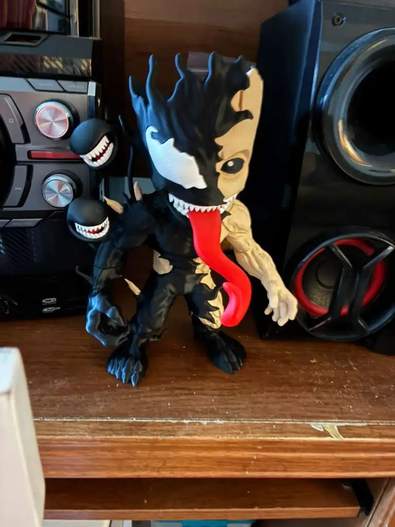 Symbiote Monster – Collector Edition Figure